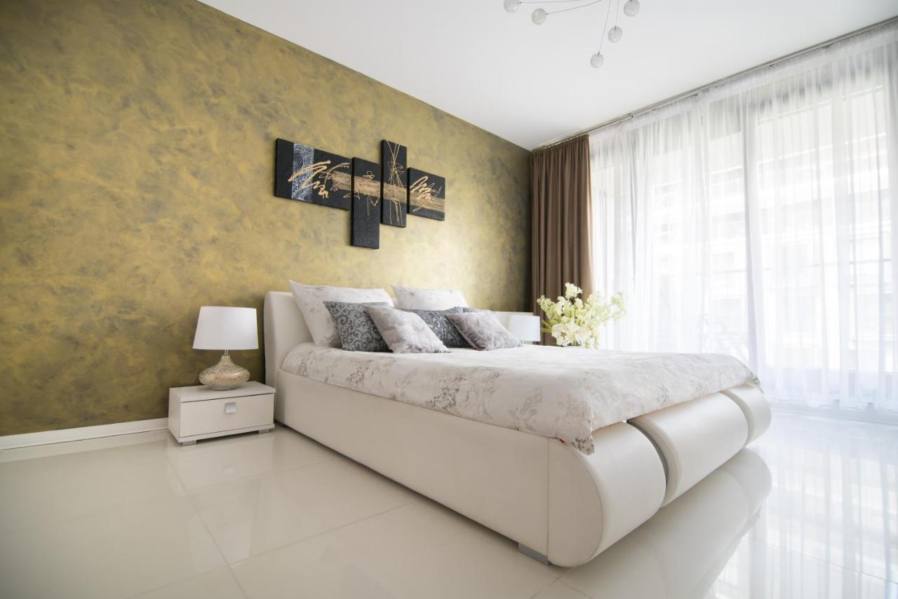Art Apart Market Square Вроцлав Экстерьер фото